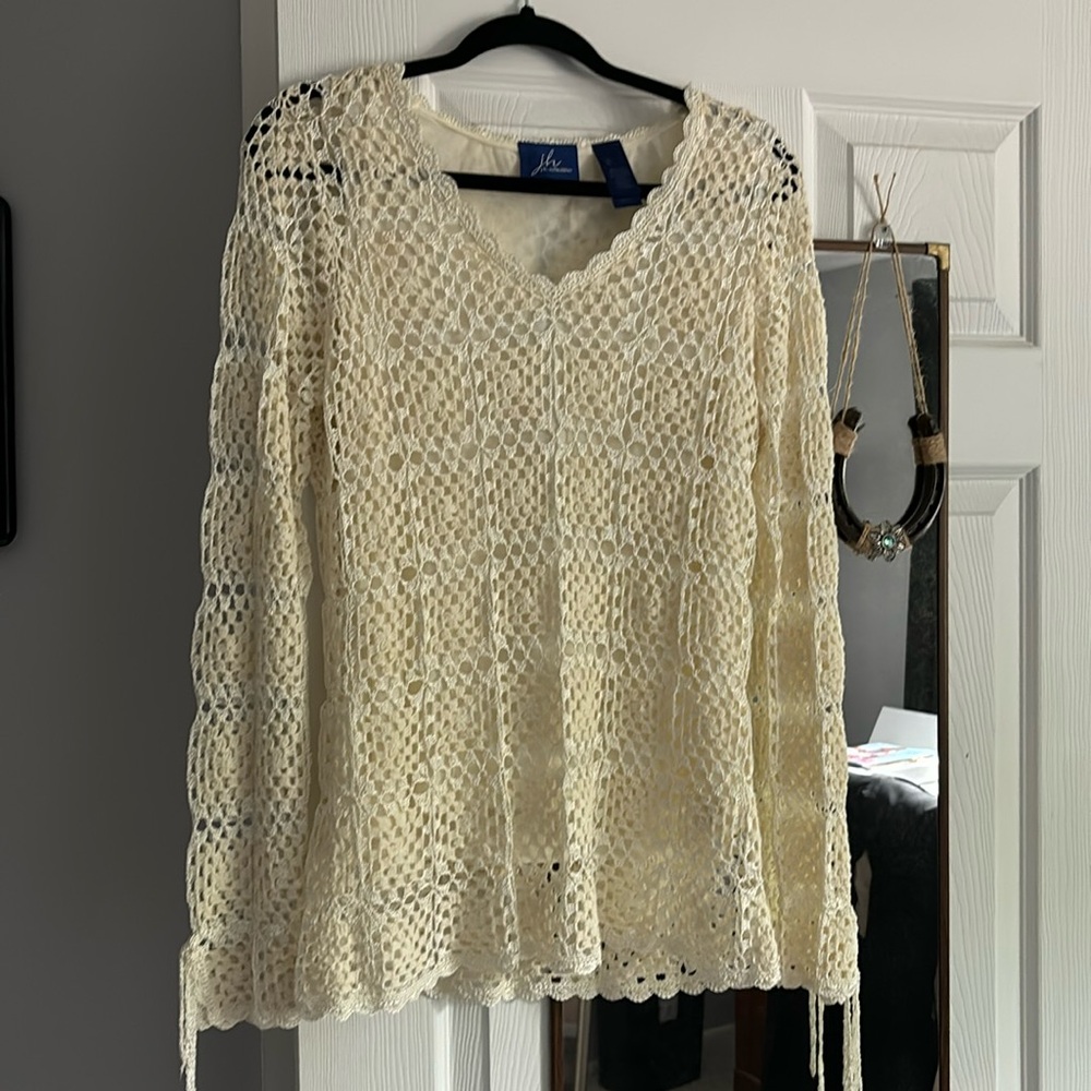 Jh Collectibles (boutique) sz large, crochet sweater